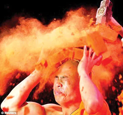 Ông tây ở Thiếu Lâm tự ảnh 2 Ông tây ở Thiếu Lâm tự ảnh 2