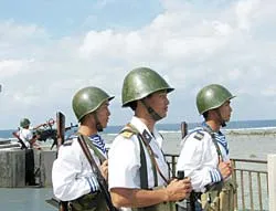 Đến đảo Đá Lớn ảnh 2 Đến đảo Đá Lớn ảnh 2
