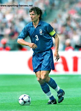 Maldini sẽ khoác áo Azzurri