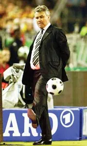 Premier League 2008-2009: Chelsea thời “loạn lạc”!