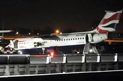 Máy bay British Airways gặp nạn