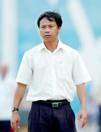 HLV Phạm Công Lộc (Cao su Đồng Tháp): “Tôi hài lòng vì nhiều người coi chúng tôi là hiện tượng...”