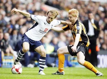 Hull City (13) - Tottenham (16): Những người cùng khổ