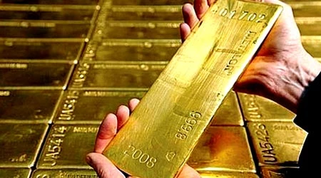 Mỗi thỏi vàng đều được ghi ký hiệu, đánh số, kèm theo độ tinh khiết. Mỗi thỏi vàng đều được ghi ký hiệu, đánh số, kèm theo độ tinh khiết.