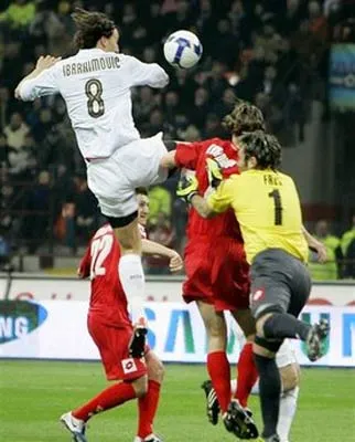 Kết quả bóng đá châu Âu (đêm 15, rạng sáng 16-3): Inter Milan củng cố ngôi đầu