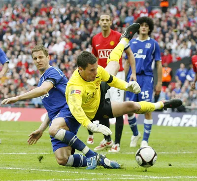 Trận bán kết 2 FA Cup: M.U dừng bước