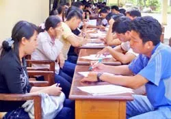 Môi giới hôn nhân trái phép với người nước ngoài - Cần có hình phạt nặng hơn