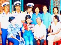 “Những đứa con Ba Son”  Với phong trào “Đền ơn đáp nghĩa”