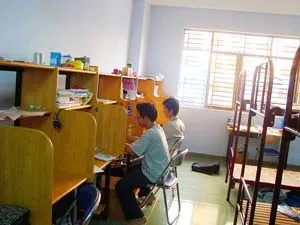 Ký túc xá sinh viên - Nghịch lý thiếu thừa