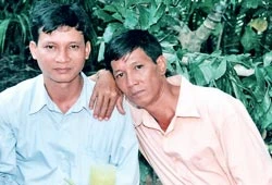 Trên quê hương “Người mẹ cầm súng”