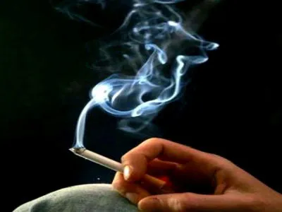 Nơi công cộng khói thuốc mịt mù