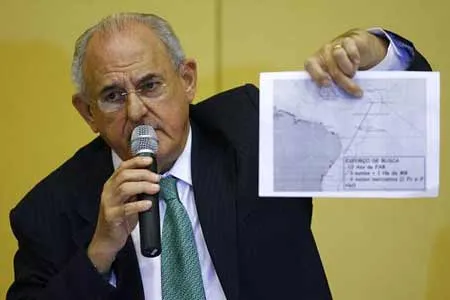 Sáng nay, Bộ trưởng Quốc phòng Brazil xác nhận mảnh vỡ thuộc chiếc máy bay gặp nạn