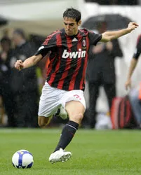 Bán Kaka, Milan được gì, mất gì ?