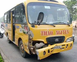 Nghệ An: Xe cứu hộ liên tiếp gây tai nạn