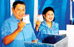 Bầu cử Tổng thống Indonesia: Đương kim tổng thống Yudhoyono dẫn đầu