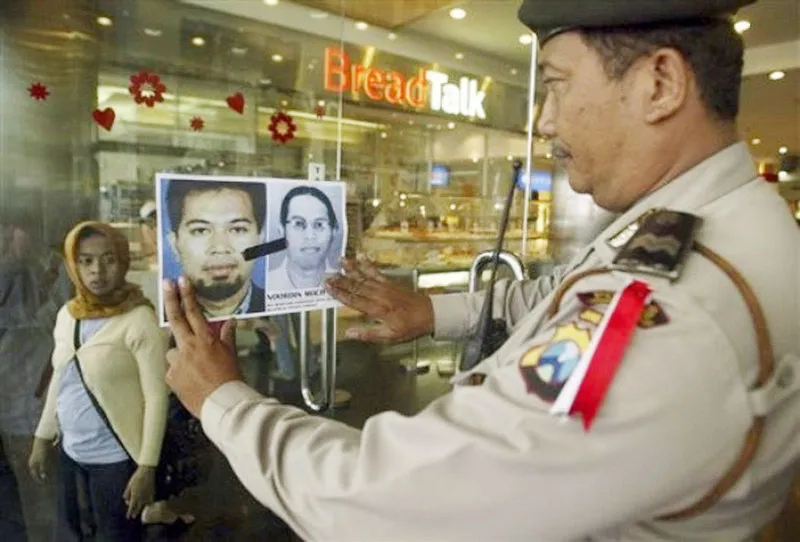 Lật lại những vụ đánh bom ở Jakarta: Man.United chính là một đối tượng của bọn khủng bố