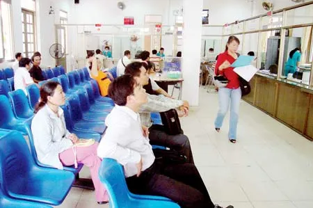 Ngày đầu tiên quy định cấp giấy đỏ mới có hiệu lực: Vẫn thực hiện như cũ