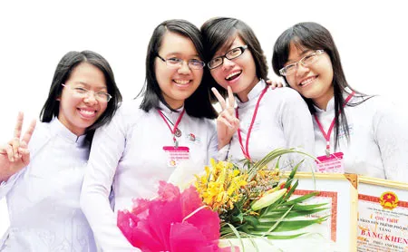 Năm học 2009 - 2010: Đưa con em lao động nghèo đến trường
