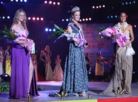 Top 3 Nữ hoàng Du lịch châu Đại Dương và các hòn đảo Top 3 Nữ hoàng Du lịch châu Đại Dương và các hòn đảo