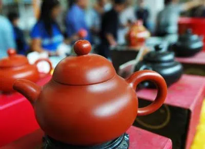 Bạn có thể mua các món hàng nghệ thuật này. Bạn có thể mua các món hàng nghệ thuật này.