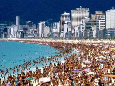 Bãi biển tuyệt đẹp thu hút di khách Bãi biển tuyệt đẹp thu hút di khách