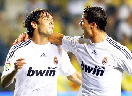 Ronaldo, Kaka lập công cho Real