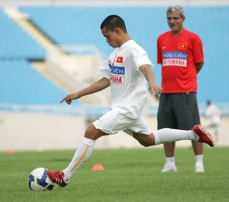 Bài toán không dễ giải đối với ông Calisto