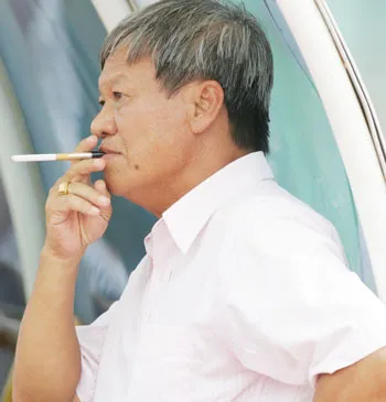 HLV Lê Thụy Hải đang cân nhắc bến đỗ mới. Ảnh: Hoàng Hùng