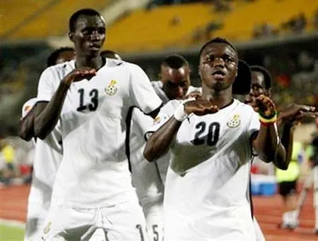 Tiền đạo Dominic Adiyiah (số 20) tiếp tục tỏa sáng khi ghi 2 bàn cho Ghana. Ảnh: AP.