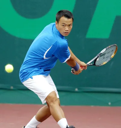 Hoàng Thành Trung đi tiếp