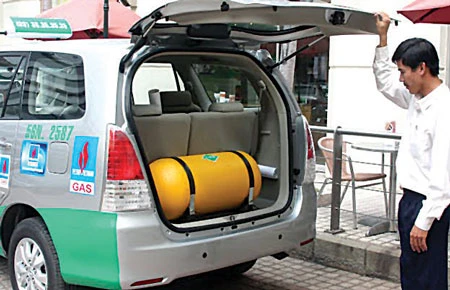 Chuyển đổi xe buýt để sử dụng khí CNG - Giải pháp chưa khả thi