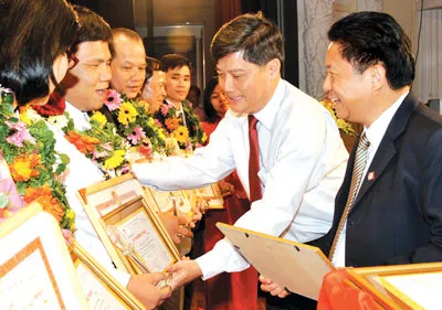 Lễ trao giải thưởng Võ Trường Toản 2009 - Tri ân “những điểm tựa cuộc đời”