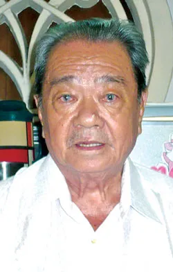 50 năm và ước mơ chiếc HCV bóng đá