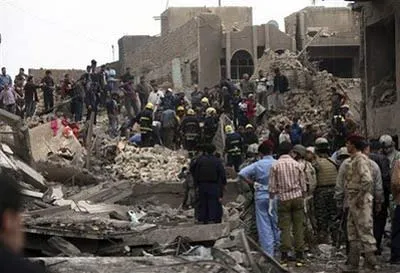 Đánh bom hàng loạt tại Iraq khiến hơn 120 thiệt mạng và hàng trăm người bị thương