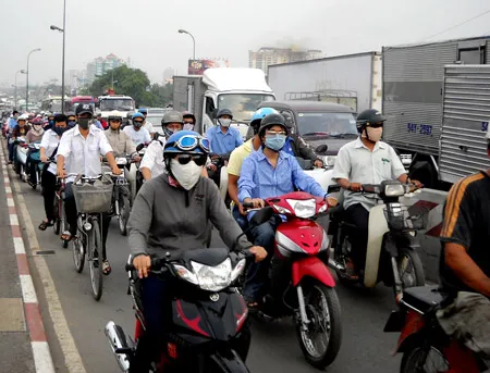 Ngày đầu tiên phát sóng kênh VOV giao thông - Tiếp nhận hơn 400 cuộc gọi