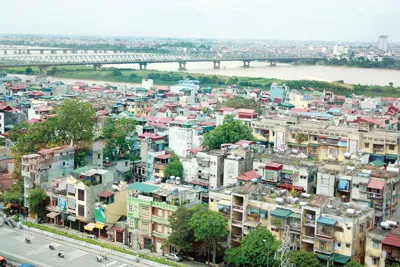 Dân ngoài đê