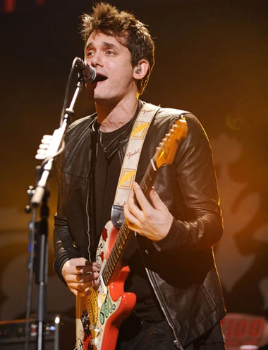 John Mayer sinh năm 1977, ca sỹ kiêm nhà soạn nhạc, từng là bạn trai của Jennifer Aniston - đứng thứ 6 John Mayer sinh năm 1977, ca sỹ kiêm nhà soạn nhạc, từng là bạn trai của Jennifer Aniston - đứng thứ 6