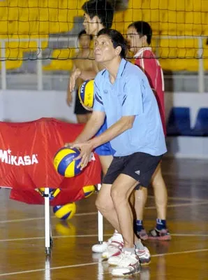 HLV trưởng ĐTQG Nguyễn Mạnh Hùng.