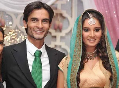 Sania Mirza và Mohammed Sohrab Mirza trong buổi lễ đính hôn.