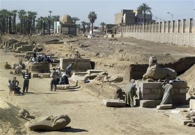 Egyptian workers in Luxor, Egypt, restore the Alley of Sphinxes, Sunday, Jan. 24, 2010, Egyptian workers in Luxor, Egypt, restore the Alley of Sphinxes, Sunday, Jan. 24, 2010,