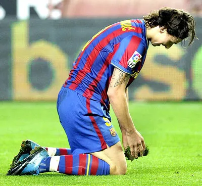 Đội bóng mạnh nhất thế giới… bị loại!