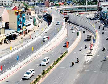 The Thu Thiem Bridge in HCM City fully opened to the traffic on January 31, linking the downtown area to the Thu Thiem New Urban Area. (Photo: SGGP) The Thu Thiem Bridge in HCM City fully opened to the traffic on January 31, linking the downtown area to the Thu Thiem New Urban Area. (Photo: SGGP)