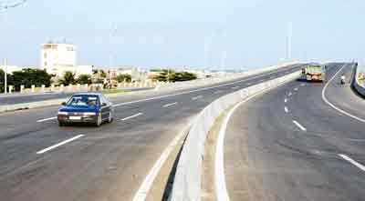 The newly opened Ho Chi Minh City-Trung Luong expressway The newly opened Ho Chi Minh City-Trung Luong expressway