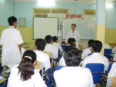 A class at the HCMC Medicine University. Assessment of lecturers is very sensitive, higher education institutions should be very prudential to do it (Photo:U.Phuong) A class at the HCMC Medicine University. Assessment of lecturers is very sensitive, higher education institutions should be very prudential to do it (Photo:U.Phuong)
