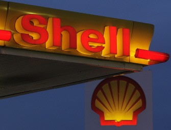 (FILES) In this file picture taken on January 30, 2009 company logos and signage are displayed at a Shell petrol station in east London. AFP photo (FILES) In this file picture taken on January 30, 2009 company logos and signage are displayed at a Shell petrol station in east London. AFP photo