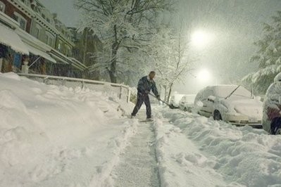 Powerful blizzard shuts down US capital ảnh 1 Powerful blizzard shuts down US capital ảnh 1