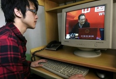 A student watches Chinese Premier Wen Jiabao on the Internet in Beijing, in February 2009. (AFP Photo) A student watches Chinese Premier Wen Jiabao on the Internet in Beijing, in February 2009. (AFP Photo)
