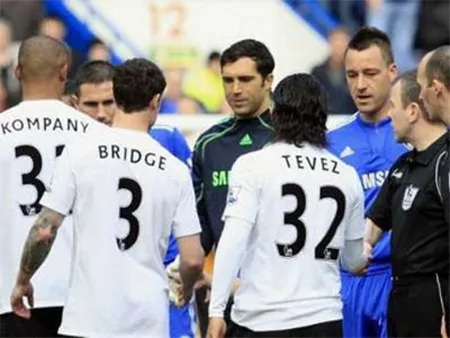 Vòng 28 Giải Ngoại hạng Anh (đêm 27-2): Chelsea thua đậm Man.City 2 - 4