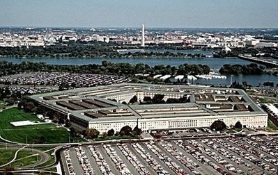The Pentagon. A man who was shot by police after opening fire outside the Pentagon's subway entrance has died of his injuries, according to US media reports The Pentagon. A man who was shot by police after opening fire outside the Pentagon's subway entrance has died of his injuries, according to US media reports