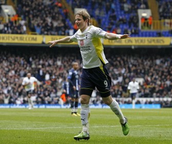Tottenham's Russian striker Roman Pavlyuchenko celebrates scoring their second goal during the English Premier League football match between Tottenham Hotspur and Blackburn Rovers on March 13, 2010. AFP PHOTO Tottenham's Russian striker Roman Pavlyuchenko celebrates scoring their second goal during the English Premier League football match between Tottenham Hotspur and Blackburn Rovers on March 13, 2010. AFP PHOTO
